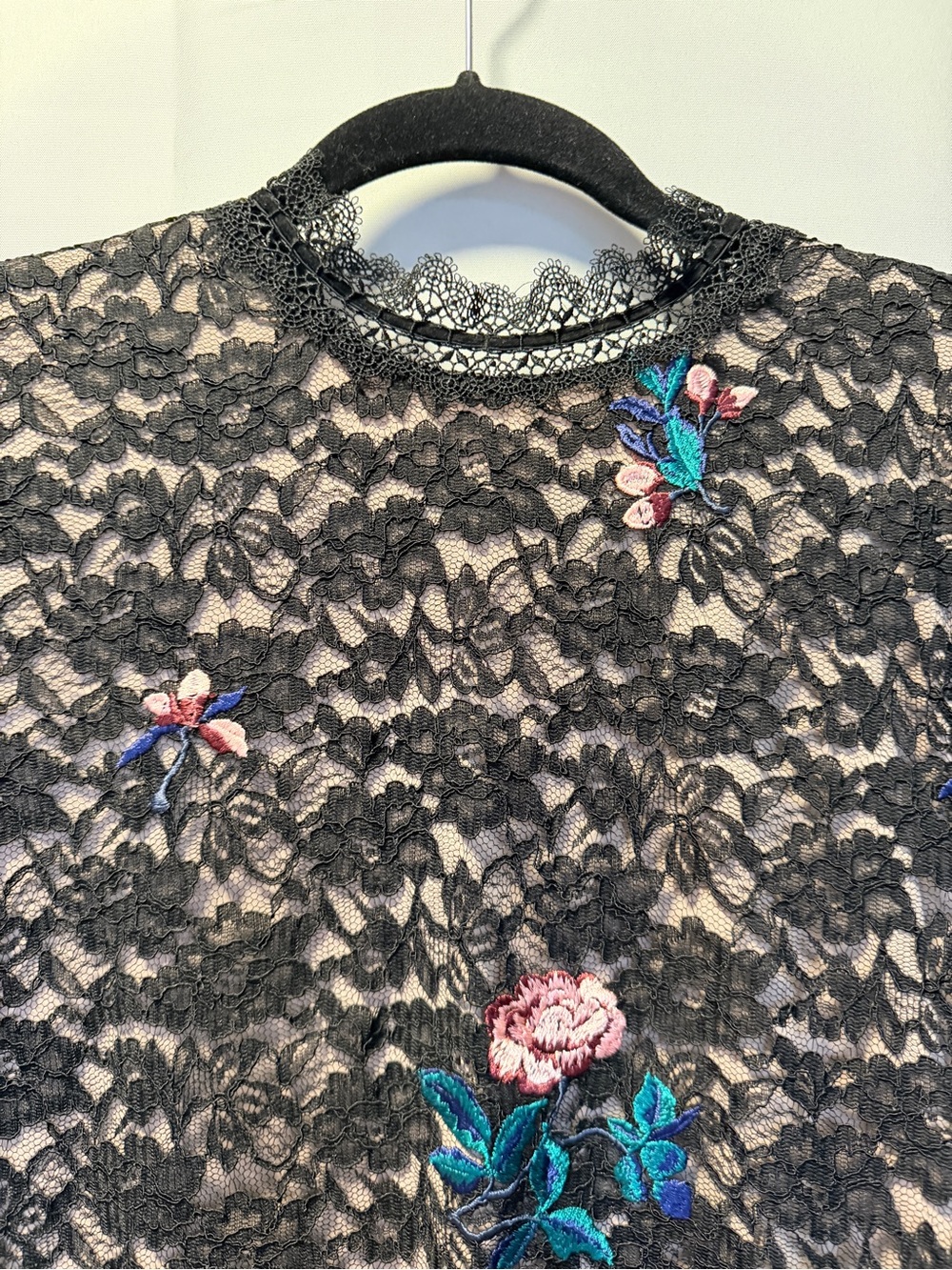 Ivanka Trump Black Floral Embroidered Lace Mock Neck Top Small (S/P Petite)